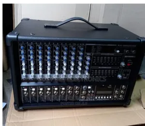 Sound Skill Box Type Powered Mixer