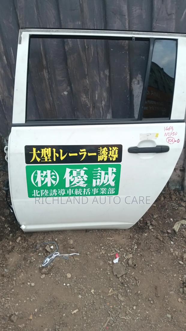 Probox Rear Left Door Manual - thumbnail 3