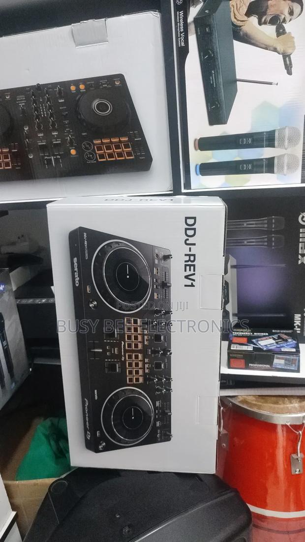 Serato Lite Dj Controller DDJ Rev 1 - main view