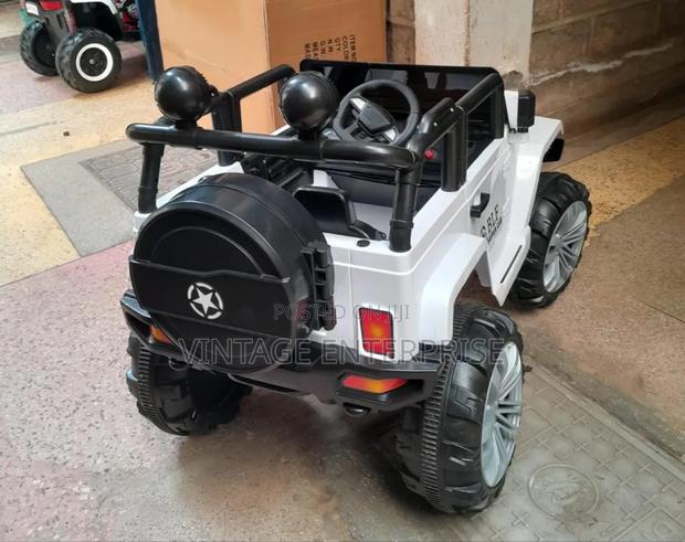 12v 2 Seater Kids Ride on Truck With Remote Control - thumbnail 3