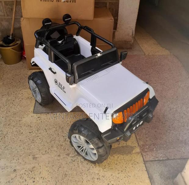 12v 2 Seater Kids Ride on Truck With Remote Control - thumbnail 4