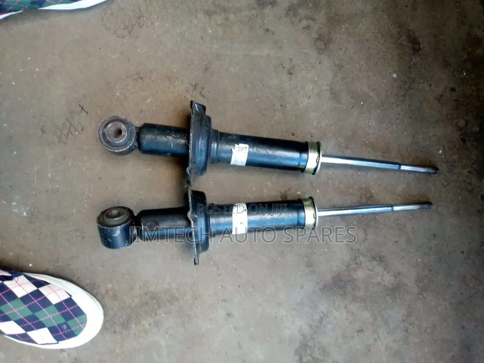 Honda CRV Rear Shocks