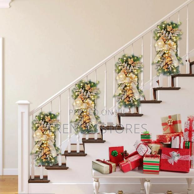 Staircase Christmas Wreath Decoration