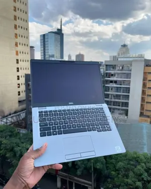 Laptop Dell Latitude 5310 8GB Intel Core I5 SSD 256GB