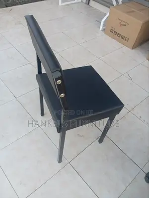 Local Caterina Chair