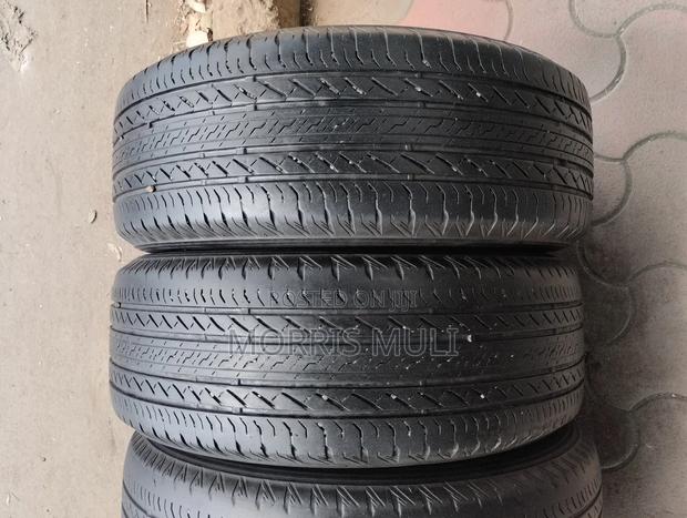 225/60r17 Bridgestone - thumbnail 2