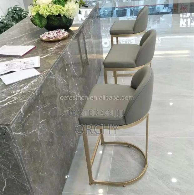 Counter Seats - main view