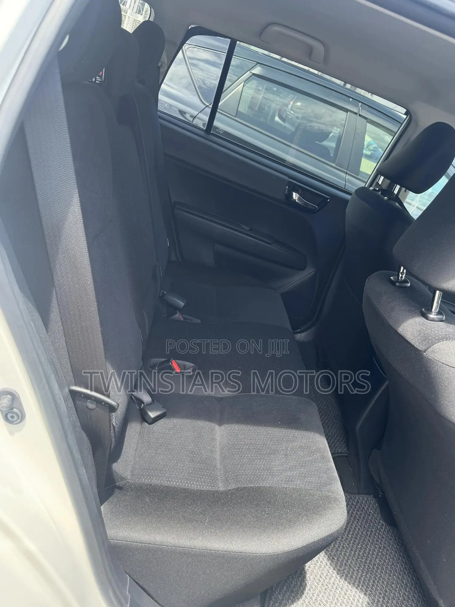 Toyota Corolla Fielder 1.5 Petrol FWD 2018 White