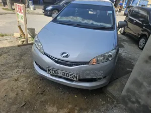 Toyota Wish 2014 Silver
