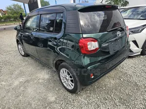 Toyota Passo 2018 Green