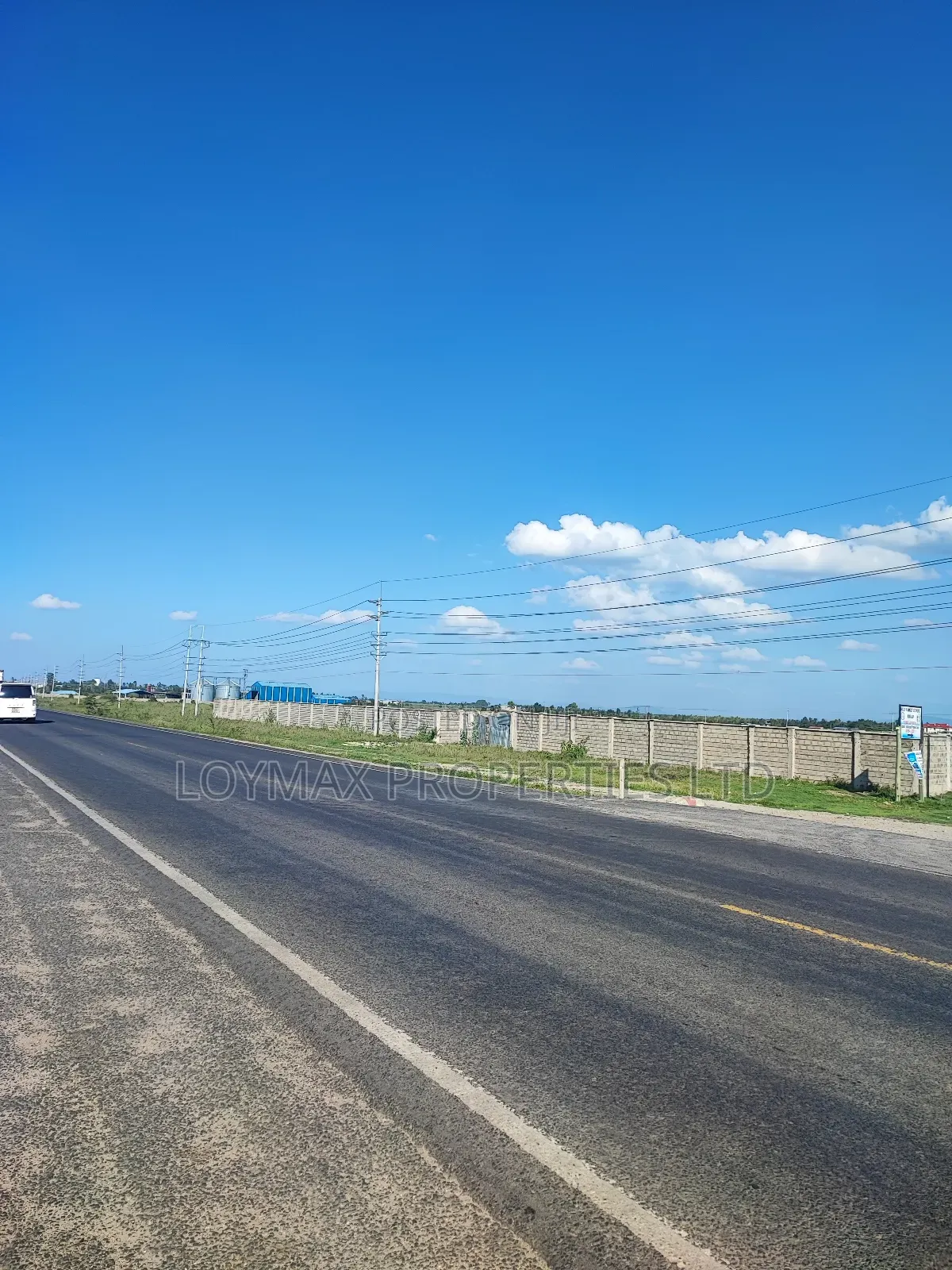 6 Acres on Tarmac Also Touching Kisaju Prayer Centre Road.