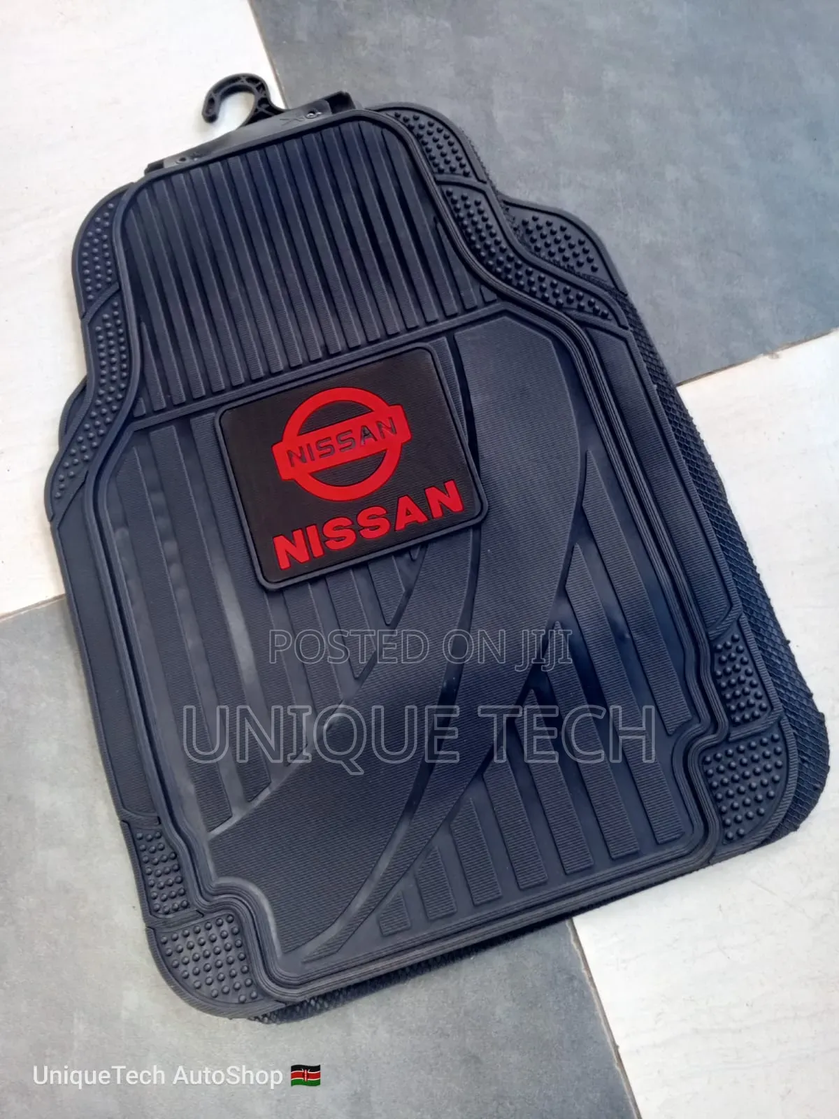 Superior Quality Rubber Floor Mats for Nissan Vehicles
