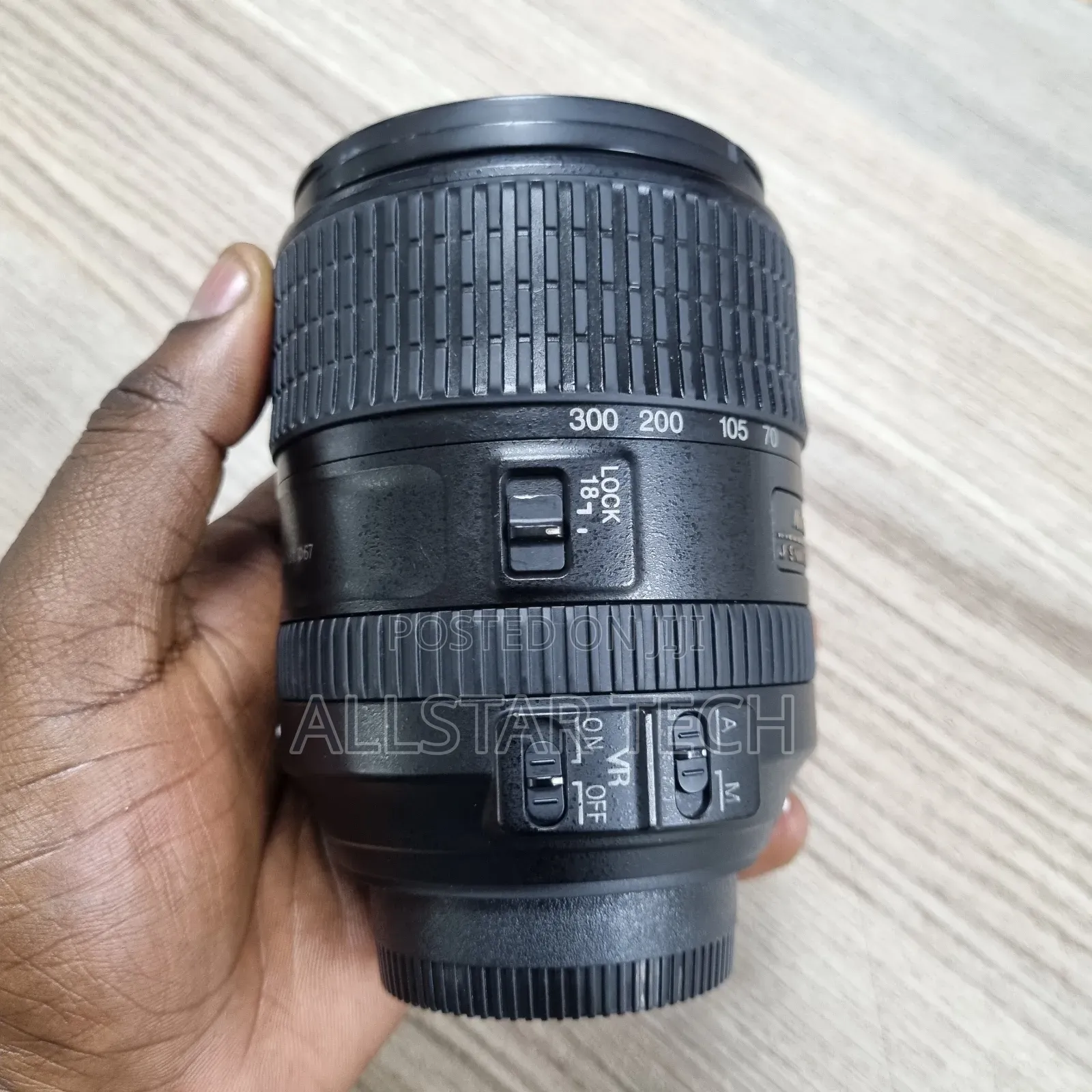 Nikon Af-S Dx Nikkor 18-300mm F/3.5-6.3g Ed VR Lens