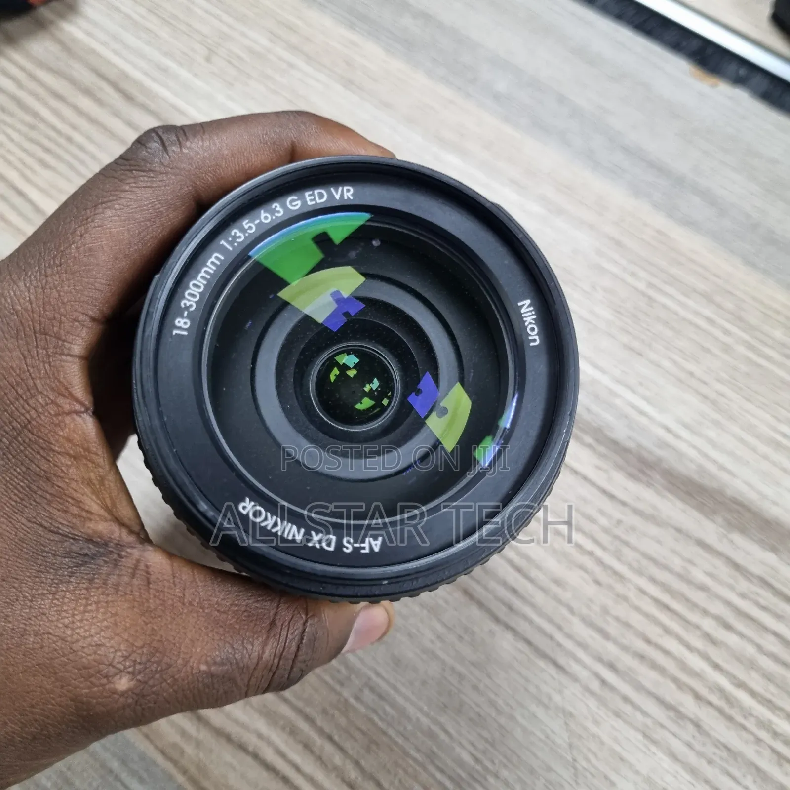 Nikon Af-S Dx Nikkor 18-300mm F/3.5-6.3g Ed VR Lens