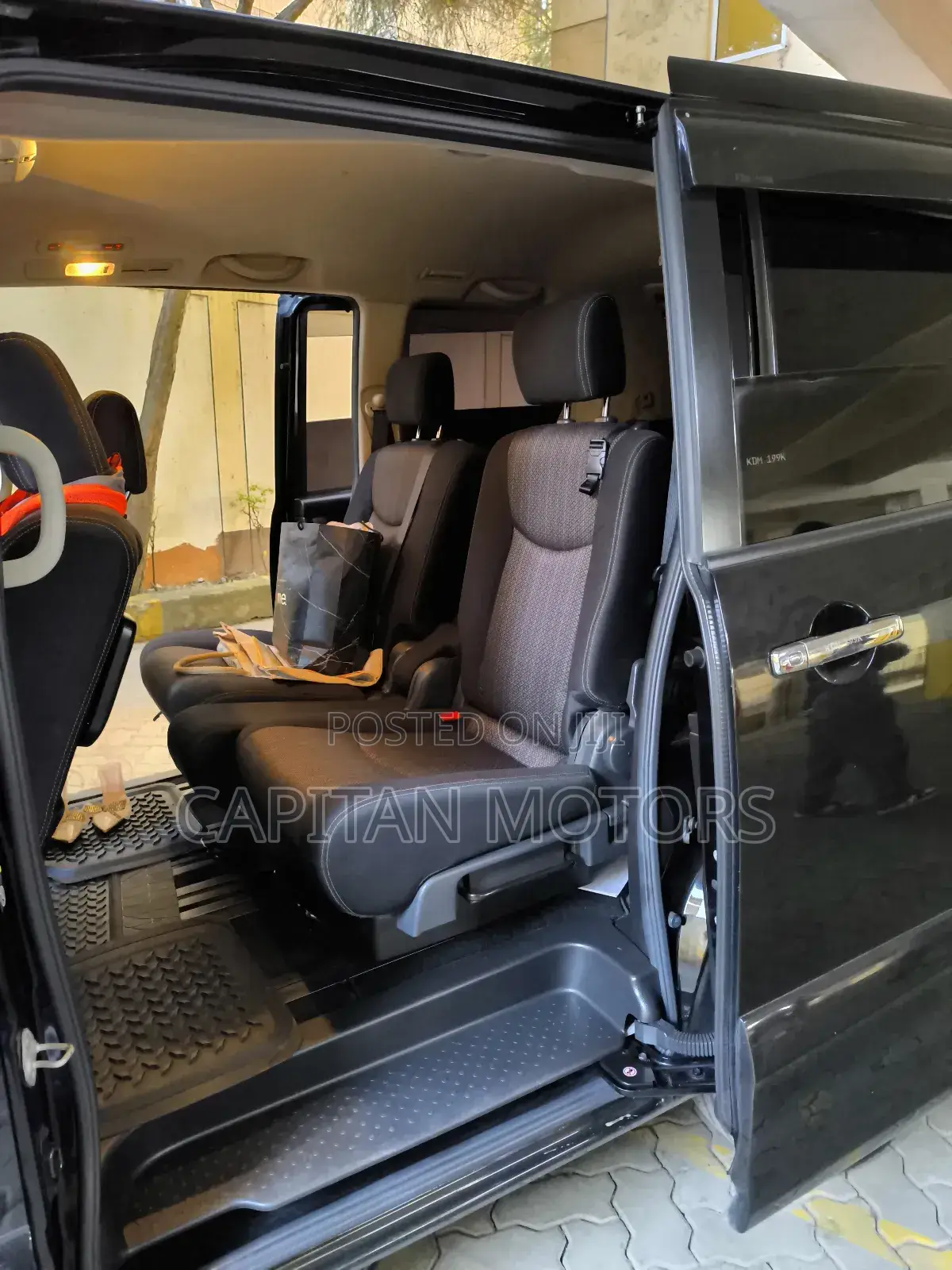 Nissan Serena 2016 Black
