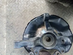 Toyota Axio 4 Wd Front Hub 5D
