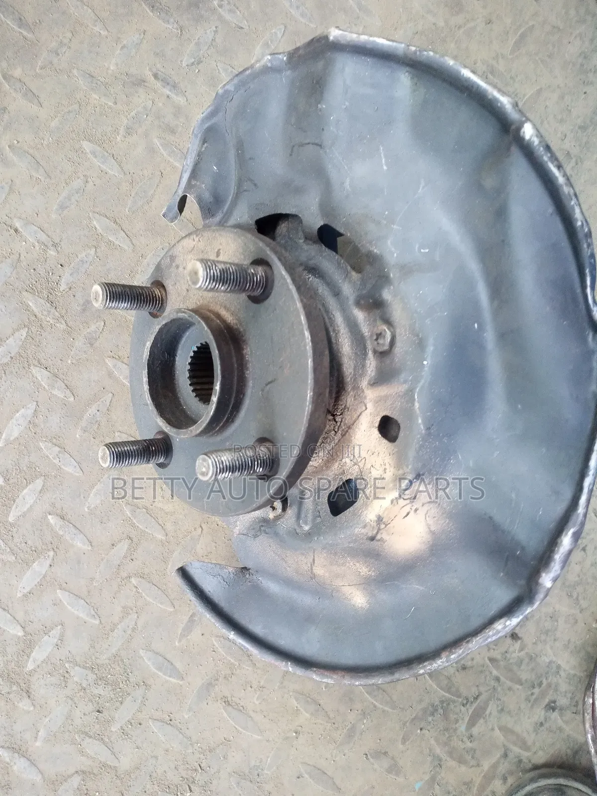 Toyota Axio 4 Wd Front Hub 5D