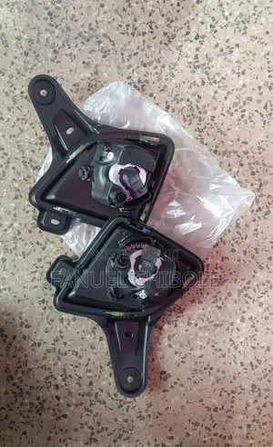 New 7L Parking Lights