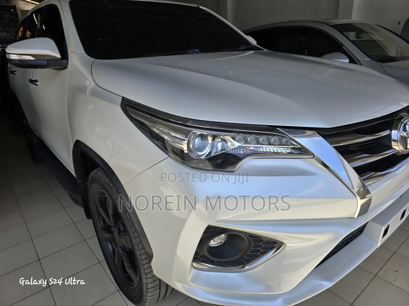 Toyota Fortuner 2018 White