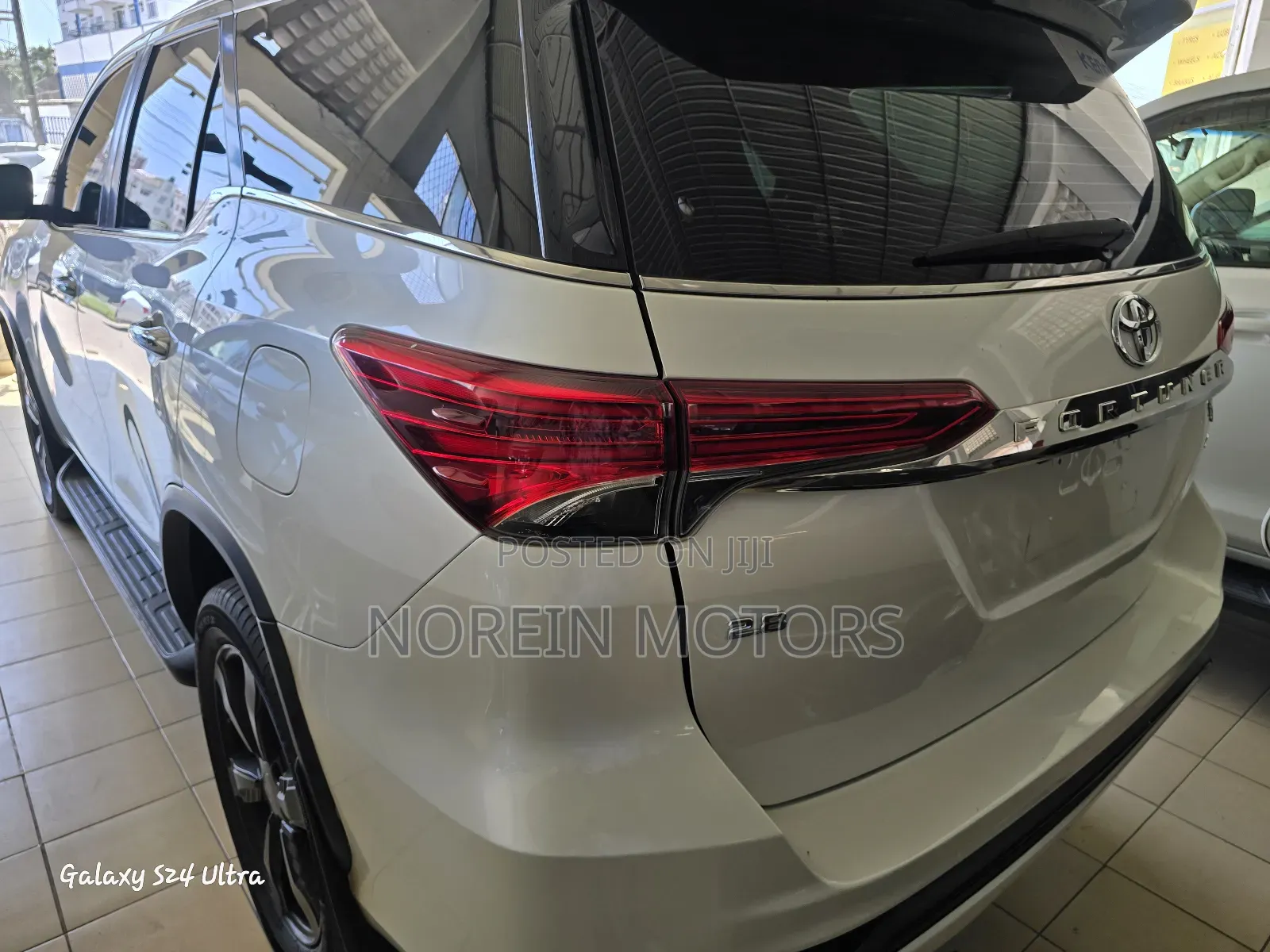 Toyota Fortuner 2018 White