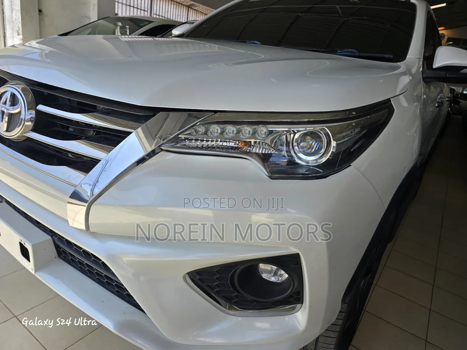 Toyota Fortuner 2018 White