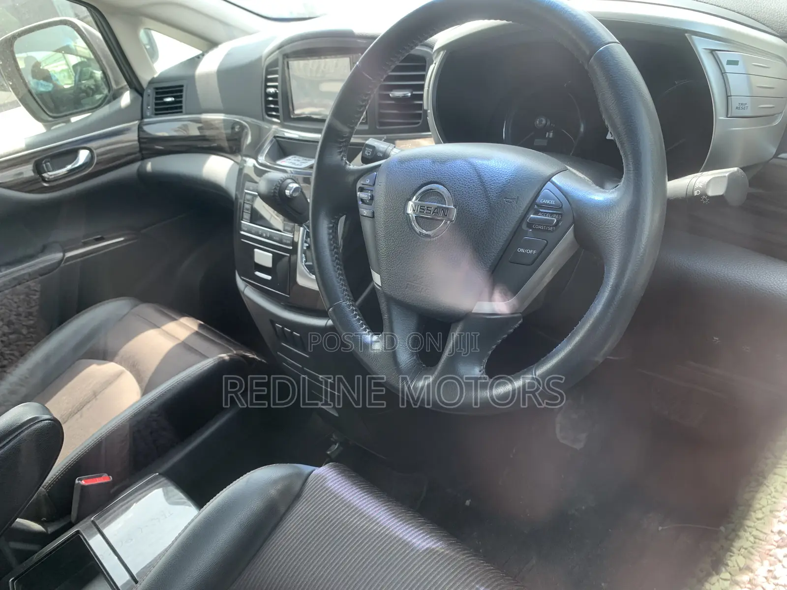 Nissan Elgrand 2017 White