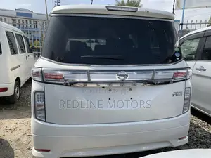 Nissan Elgrand 2017 White
