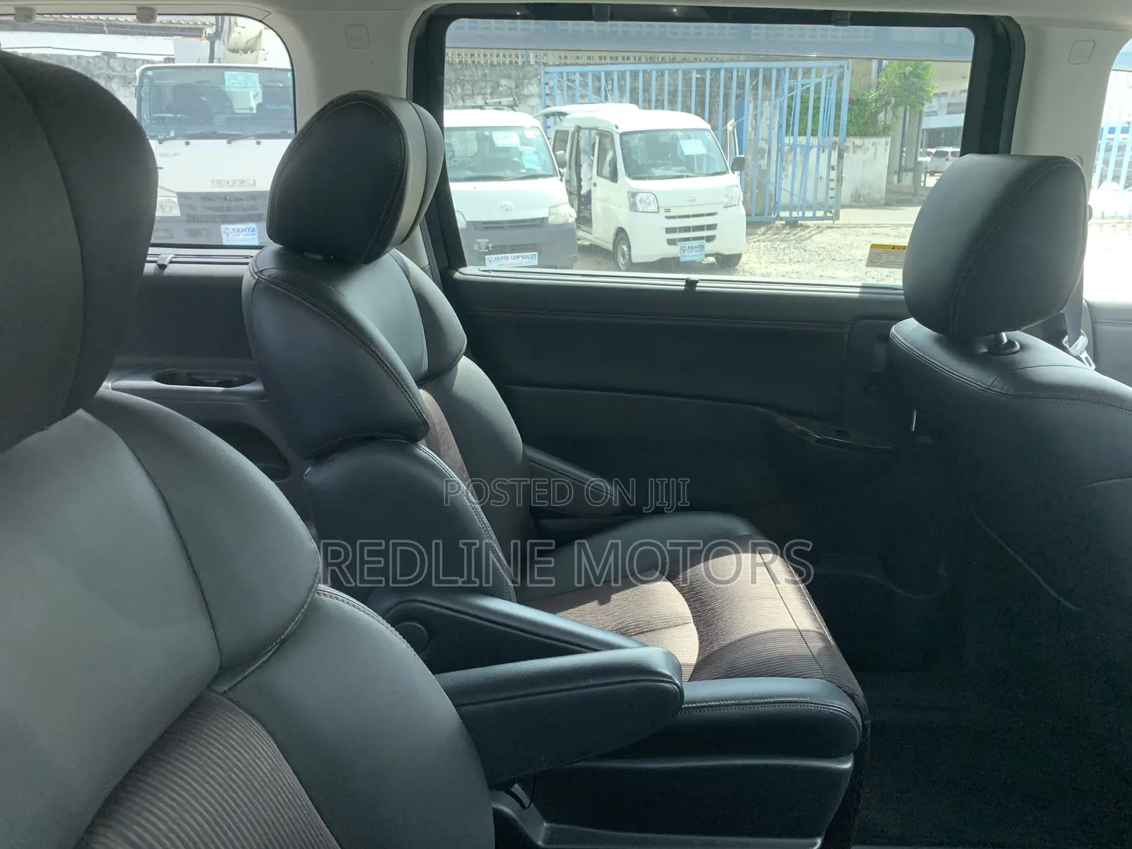 Nissan Elgrand 2017 Black