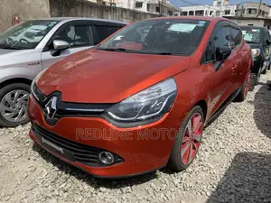Renault Lutecia 2017 Red