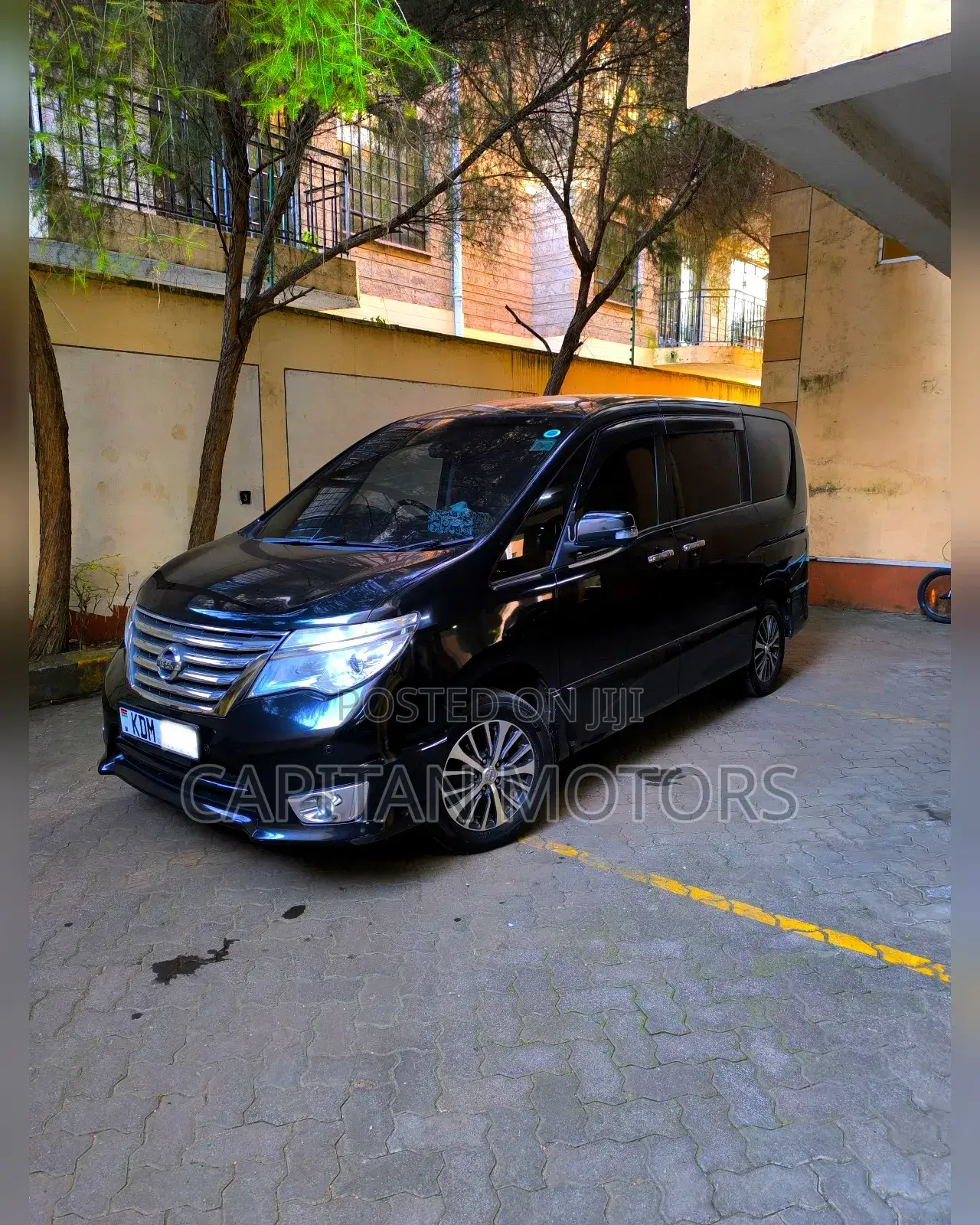 Nissan Serena 2016 Black