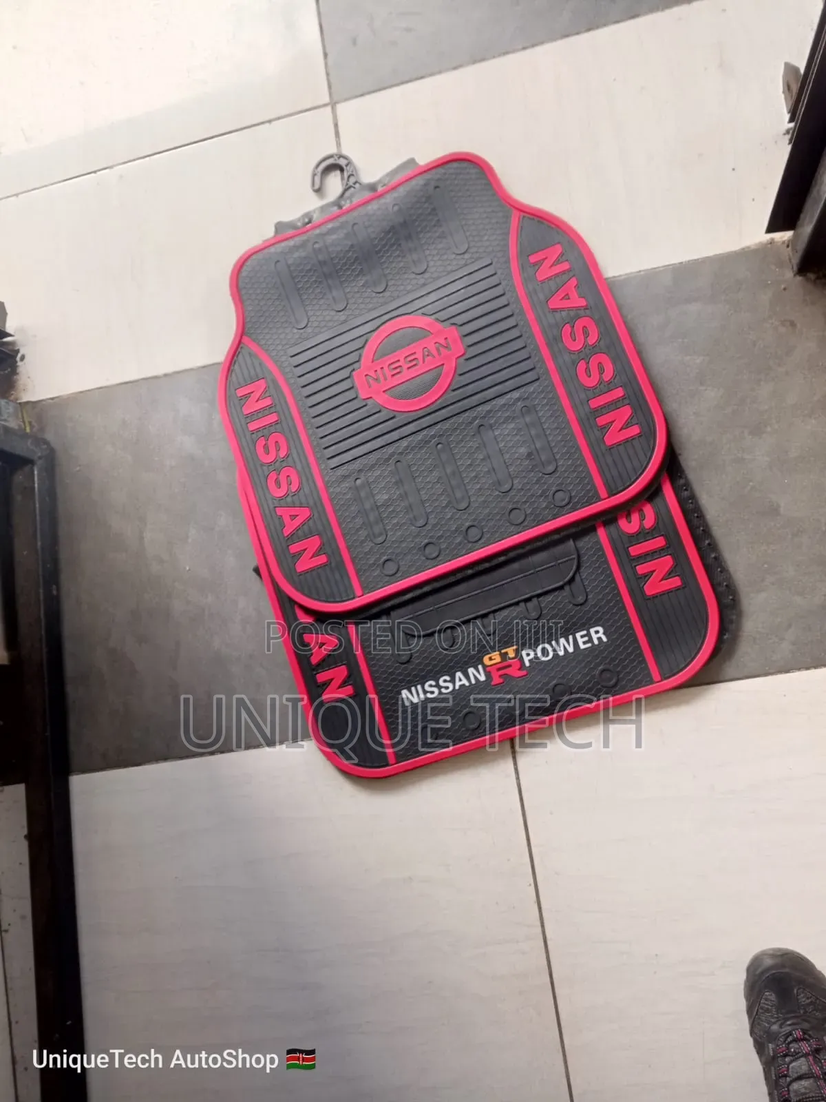 Scratch-Resistant Nissan Branded Car Floor Mats