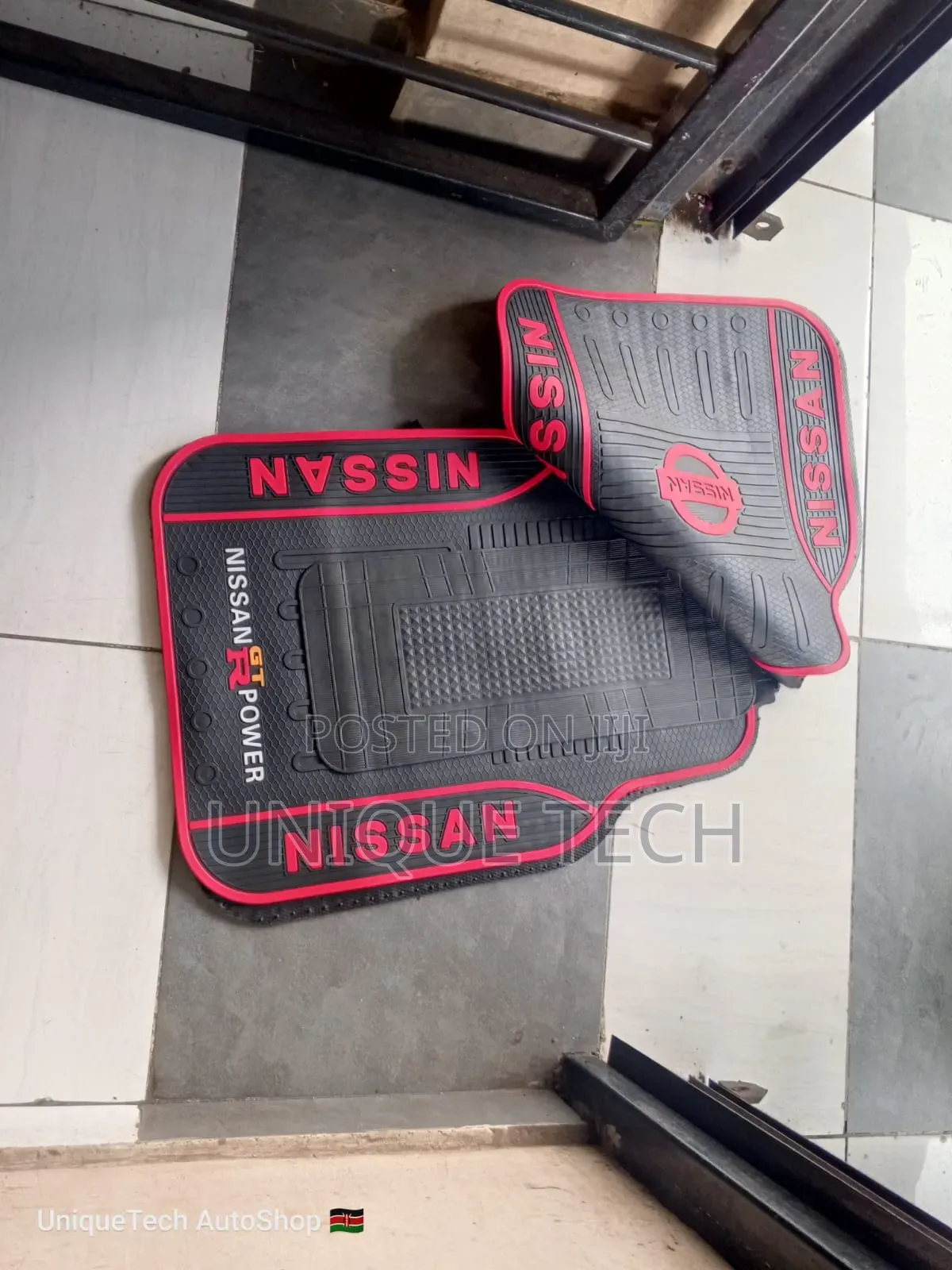Universal Fit Nissan Floor Mats- Non-Slip
