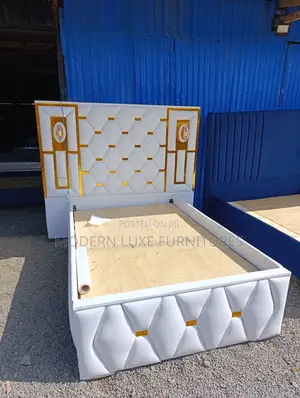 Elegant 4by6 Bed With Lights