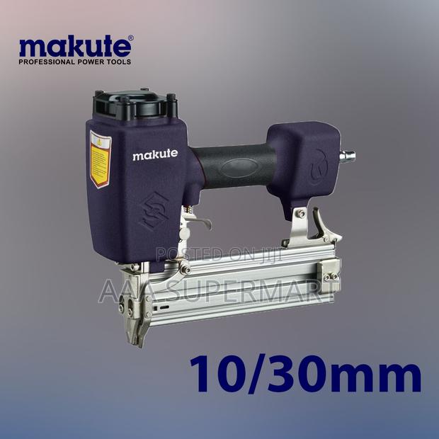 Makute F30D Air Nail Gun