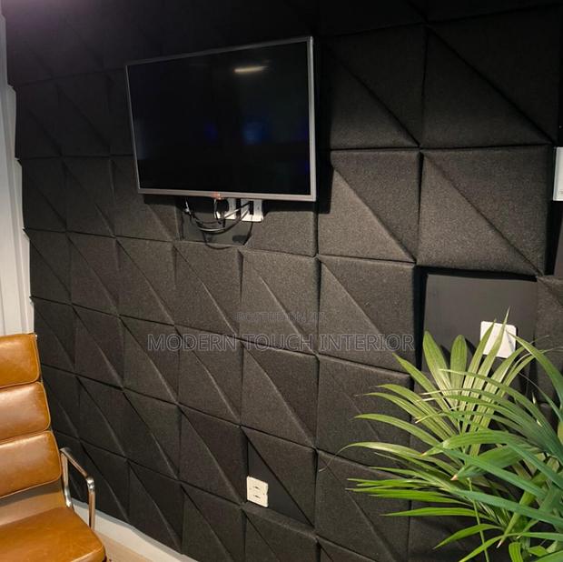 Acoustic Panels for Vibrant and Effective Soundproofing