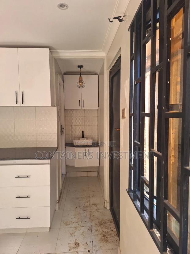 20ft Container Bedsitter- Premium Container Fabrication - thumbnail 2