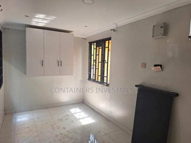 20ft Container Bedsitter- Premium Container Fabrication - thumbnail 4