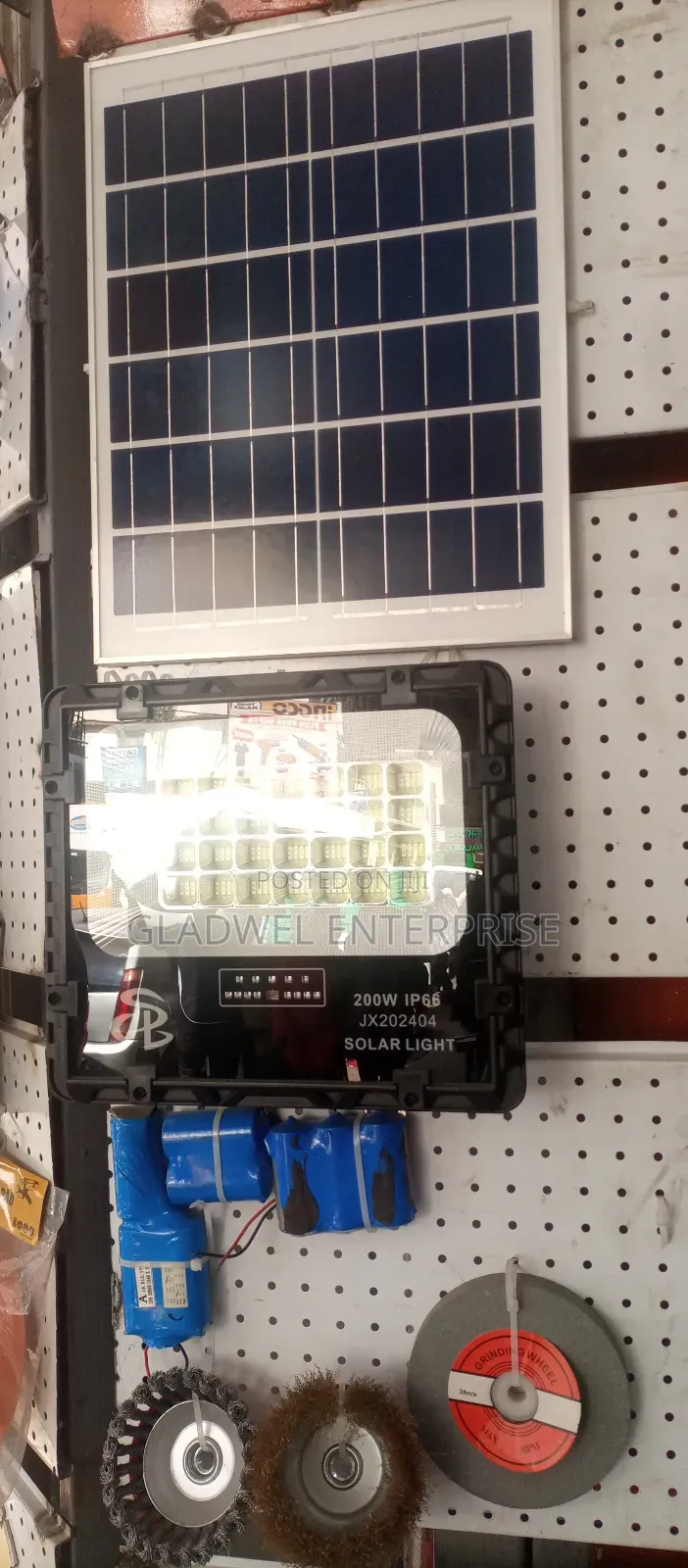 Solar Flood Light 200watts With Panel
