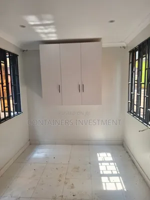 20ft Container Bedsitter- Tiny Living in Shipping Containers