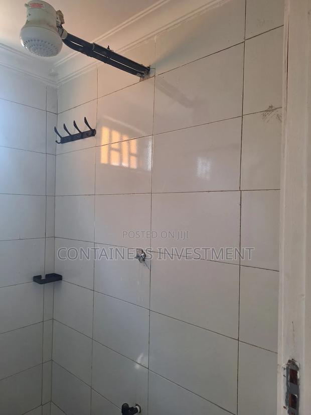 20ft Container Bedsitter- Tiny Living in Shipping Containers - thumbnail 6