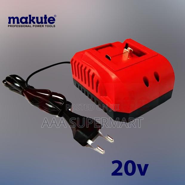 Makute 7120-25a 20V Fast Charger