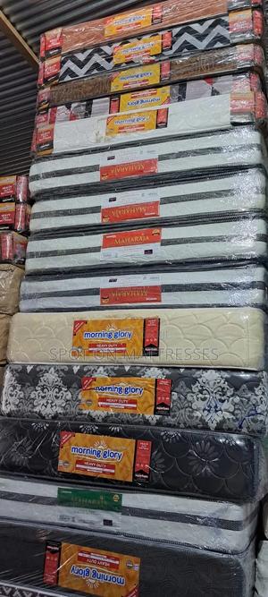 High Quality and Durable Mattresses 5by6 10inch Thick. - thumbnail 2