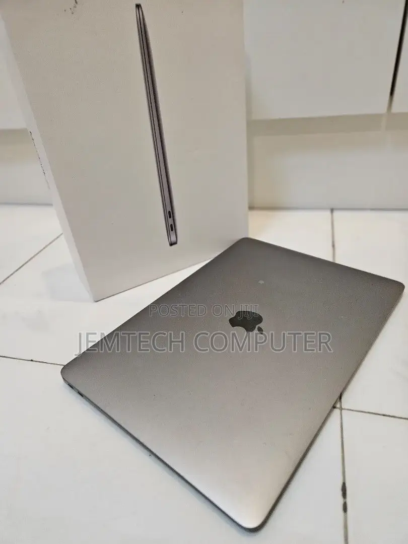 New Laptop Apple MacBook Air 2020 M1 8GB Apple M1 SSD 256GB