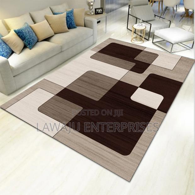 7*10 Modern Design Carpet - main view