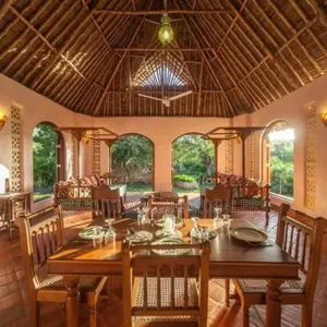 Makuti Roof Thatch Repair