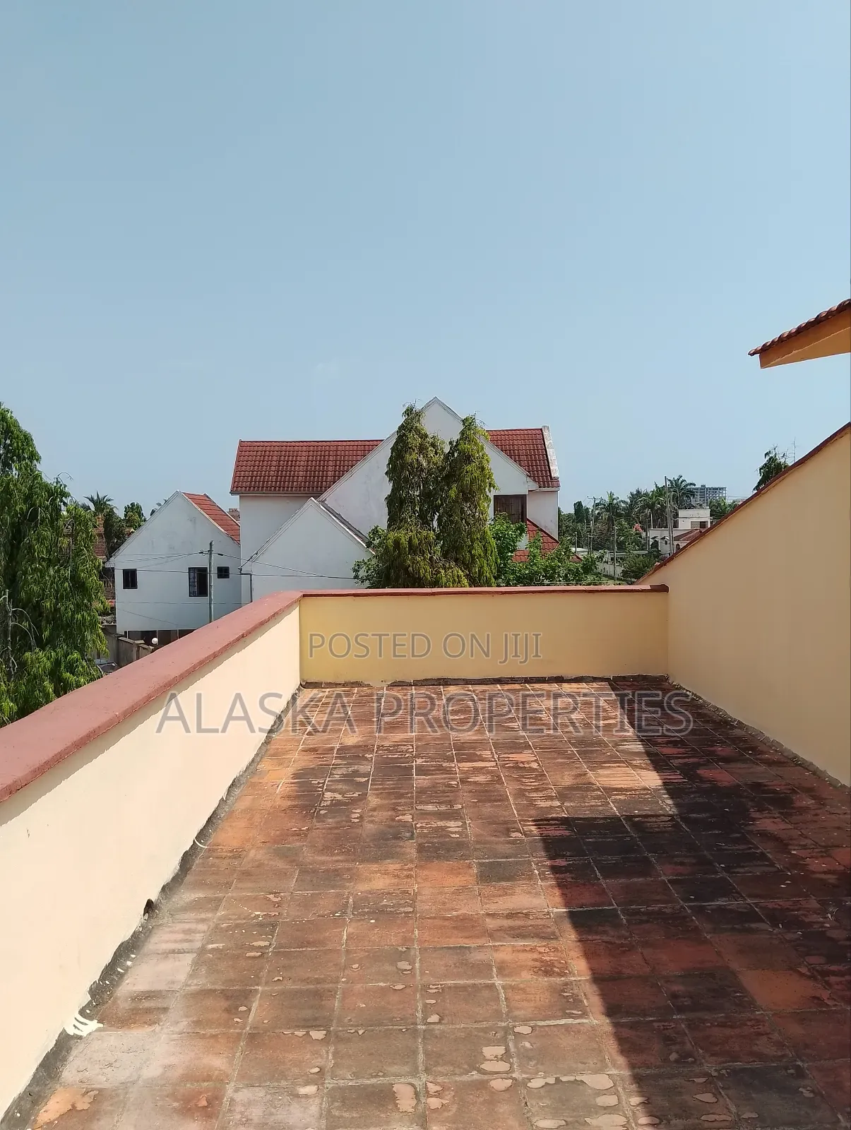 3bdrm Townhouse/Terrace in Beach Road Estate, Nyali for sale
