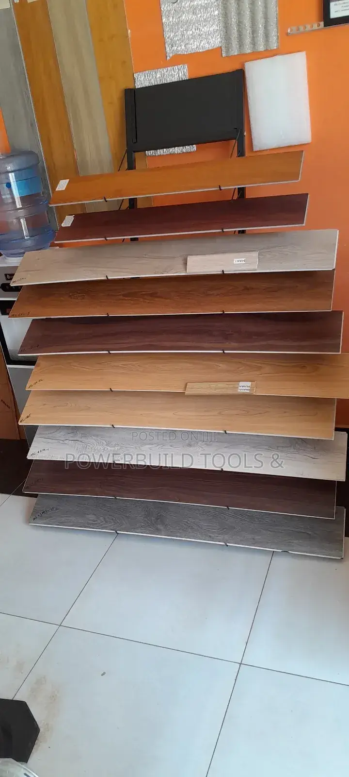 Interlocking SPC Flooring 100% Waterproof