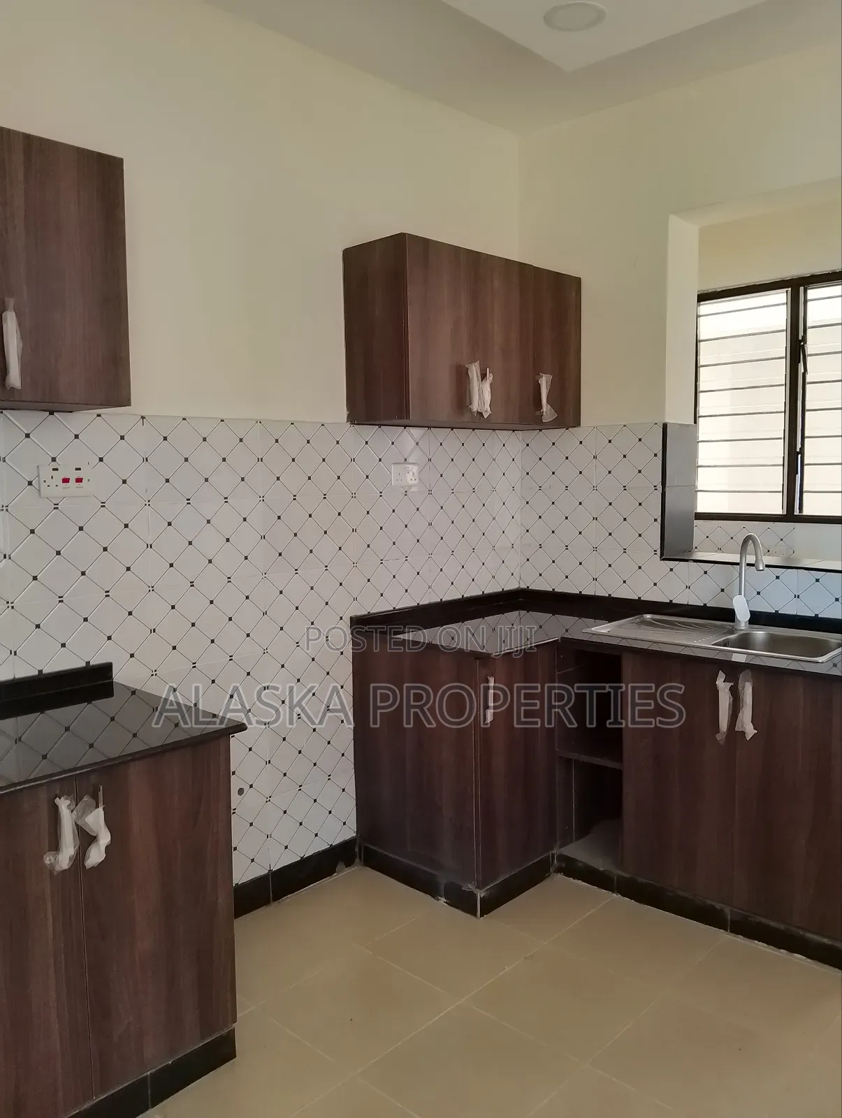 3bdrm Apartment in Nyali Estate for sale