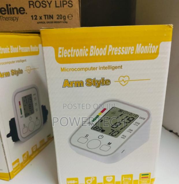Blood Pressure Monitor/Blood Pressure Machine/Arm Monitor