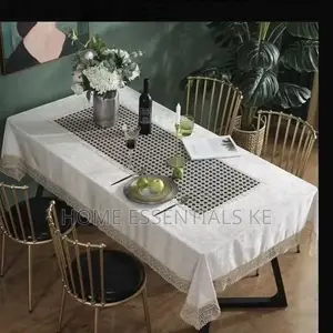 *Table Cloth With 8pc Napkins* 150cm×220cm